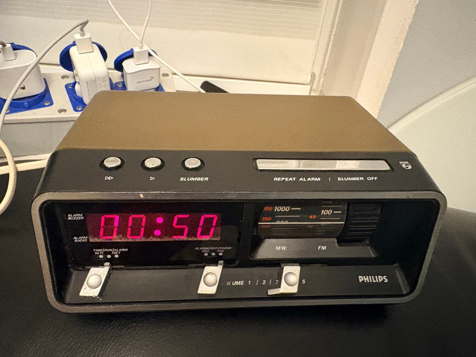 Philips 90AS160 klokradio uit de jaren '70, Audio, Tv en Foto, Radio's, Ophalen of Verzenden, Zo goed als nieuw