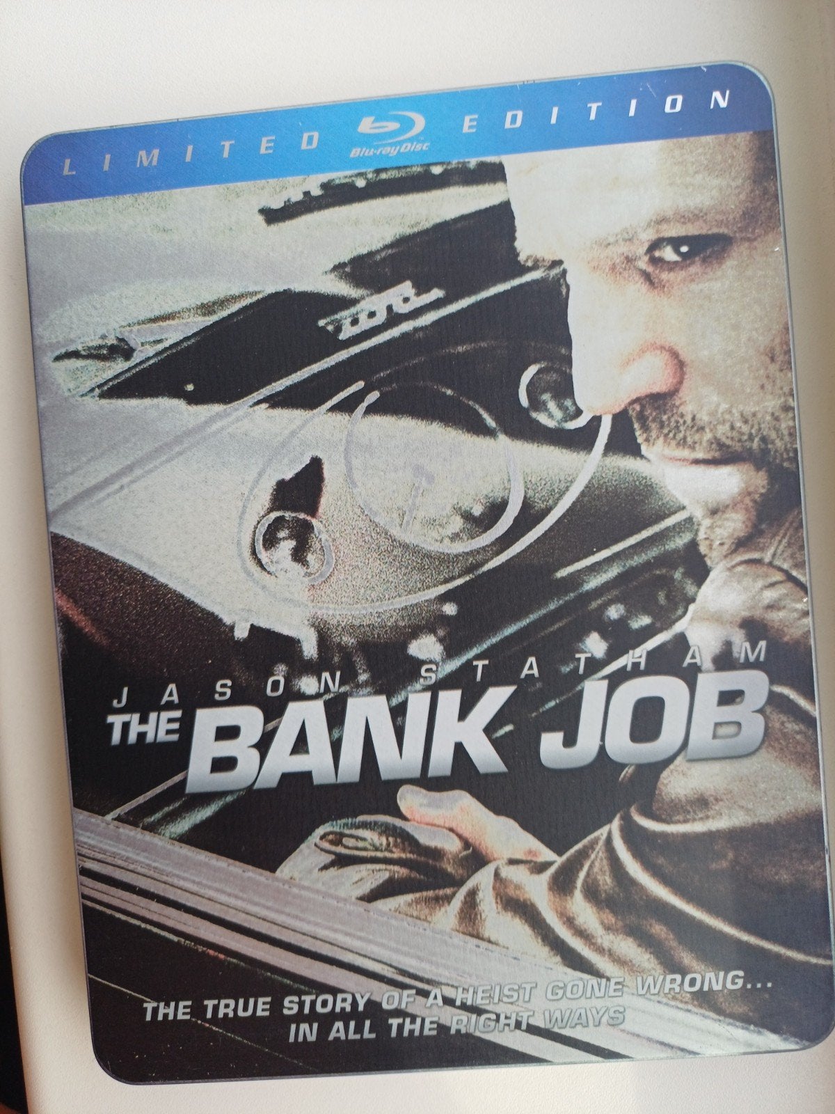 The Bank Job - Limited Edition Blu-ray Disc (Jason Statham), Ophalen of Verzenden, Zo goed als nieuw, Actie