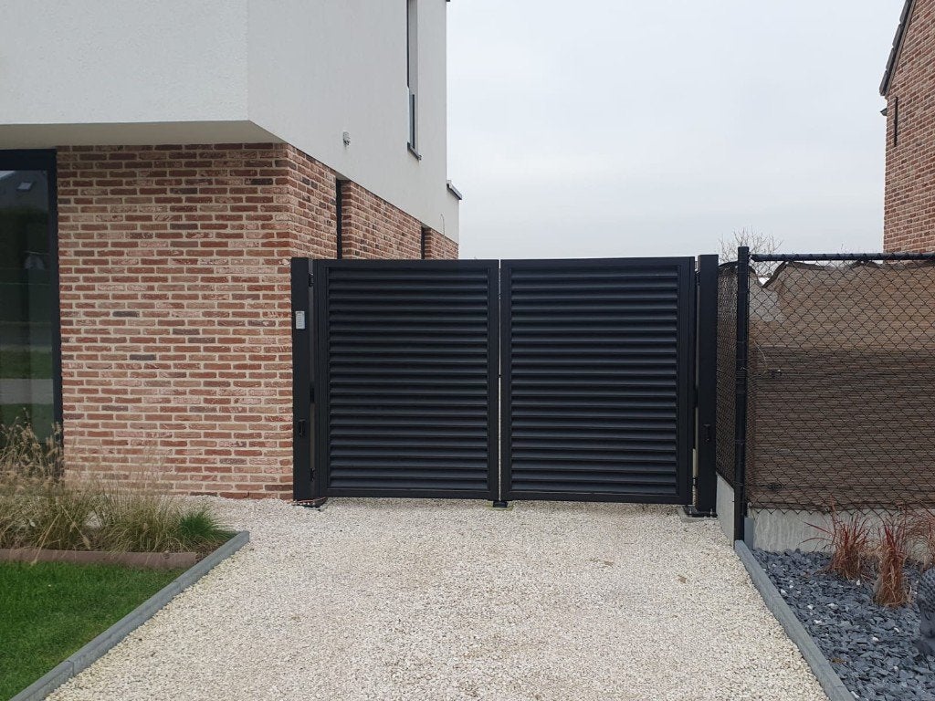 Dichte poort uit voorraad leverbaar model: Denver 400x180cm