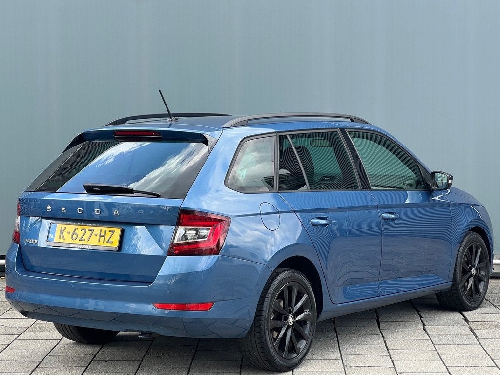 Skoda Fabia Combi BWJ 2021 | 1.0TSI 96PK Sport Business AUTO, Auto's, Skoda, Stof, Gebruikt, Blauw, Origineel Nederlands
