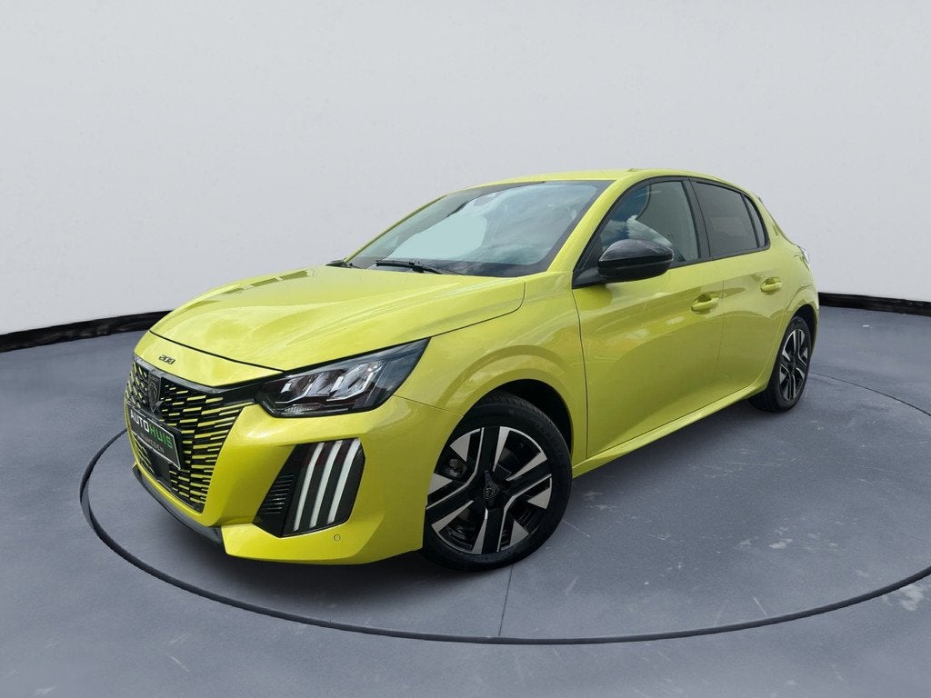 Peugeot 208 Allure Hybrid 100PK e-DCS6 Automaat Navigatie, P, Auto's, Peugeot, Gebruikt, Zwart, 1199 cc, 100 pk