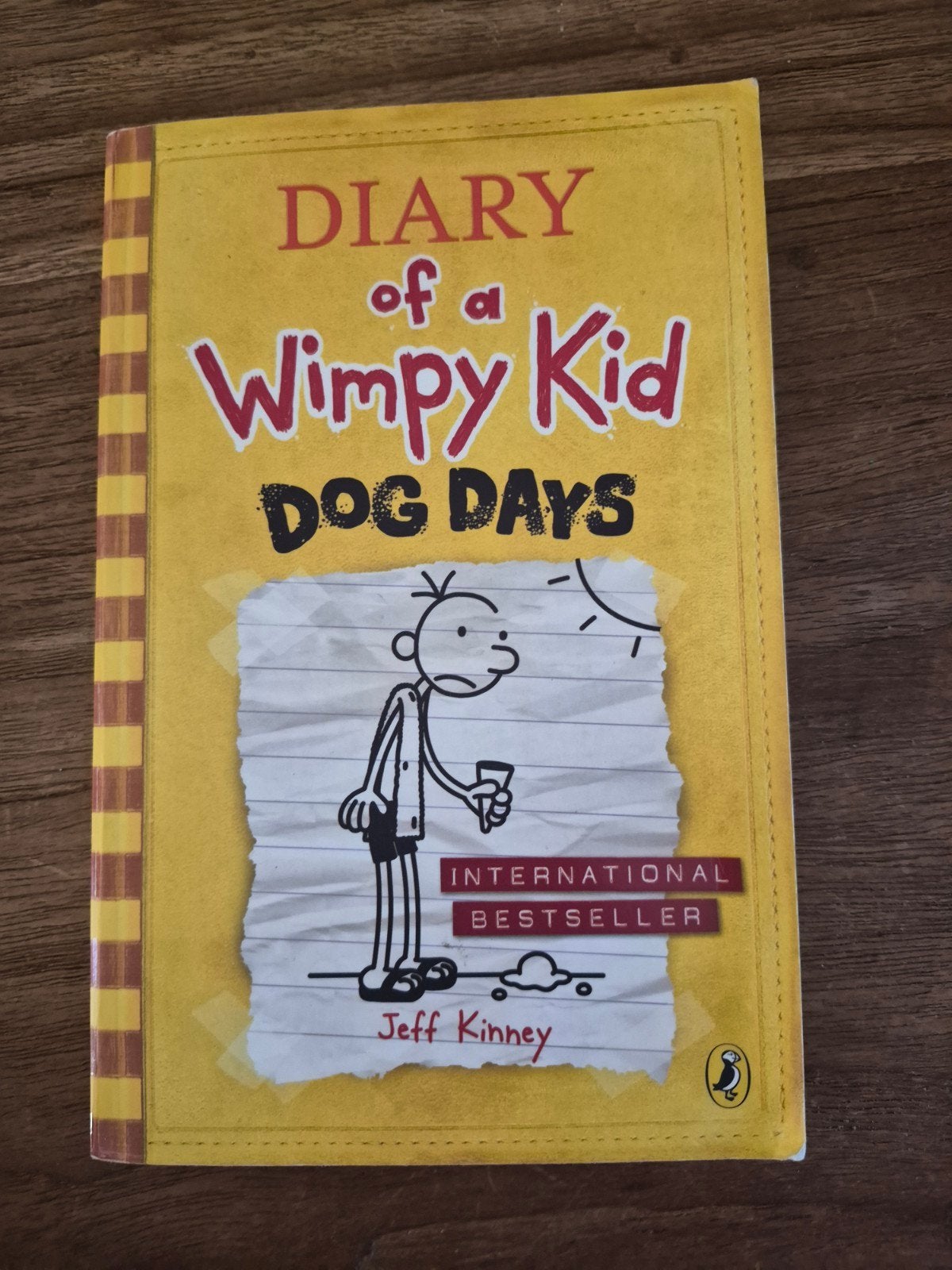 Diary of a Wimpy Kid dog days, Ophalen of Verzenden, Gelezen, Jeff Kinney, Fictie algemeen