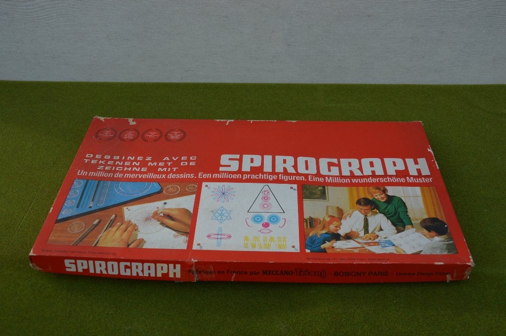 vintage Spirograph/ Spirograaf set van Meccano grote doos, Ophalen of Verzenden, Gebruikt, Papier, Schets- of Tekenboek