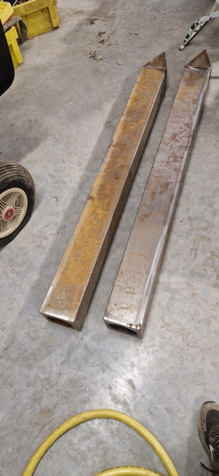 Metalen paal 13x13 cm, 130 cm hoog voor tuinverlichting, Ophalen, Nieuw, Minder dan 180 cm, Palen