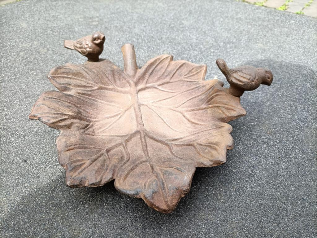Gietijzeren vogel bad. Schaal voor in de tuin., Ophalen, Gebruikt