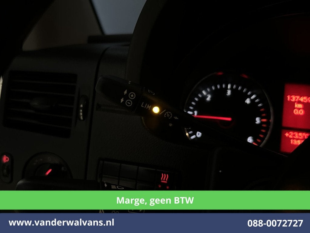 Volkswagen Crafter 2.0 TDI 164pk *MARGE, geen BTW* L2H2 Inri, Auto's, Bestelauto's, Euro 5, Gebruikt, Zwart, 4 cilinders