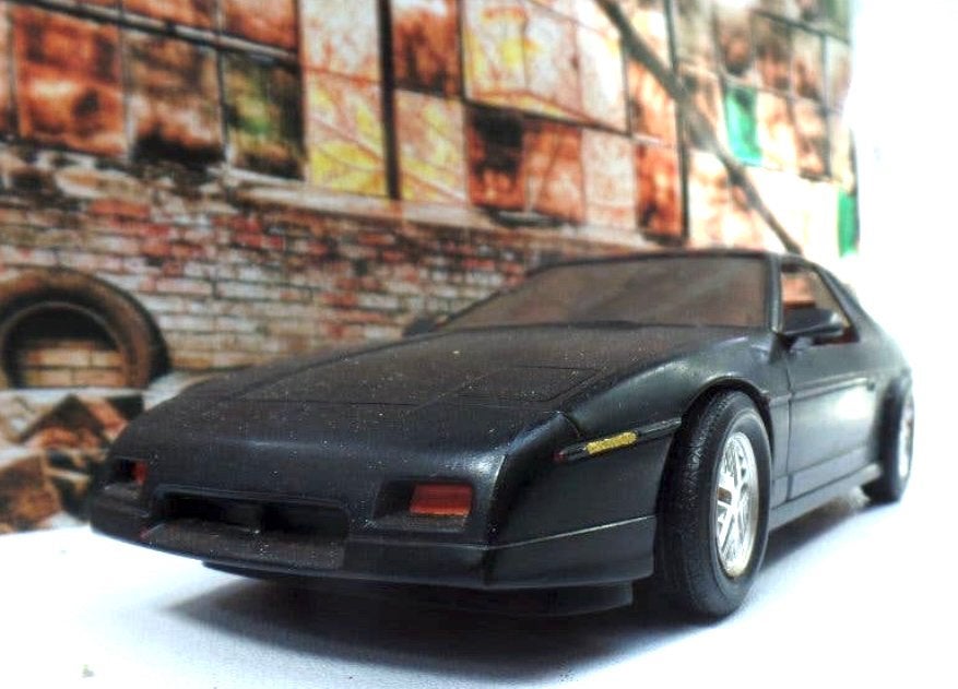 Zwarte Pontiac Fiero modelauto - Gedetailleerd schaalmodel, Ophalen of Verzenden, Gebruikt, Auto, Overige merken
