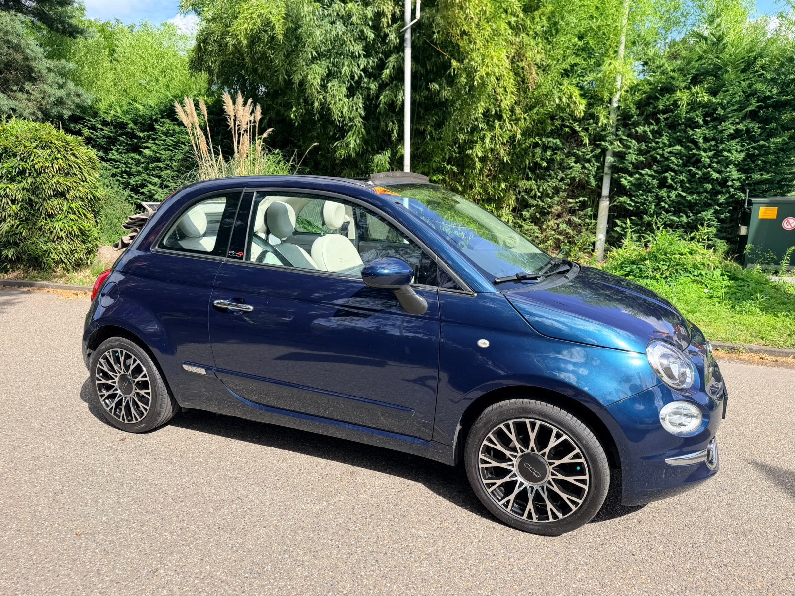 Fiat 500C 0.9 80pk Turbo Twinair Clima/Navigatie/2e Eigenaar, Auto's, Stof, 31 €/maand, Overige carrosserieën, Origineel Nederlands