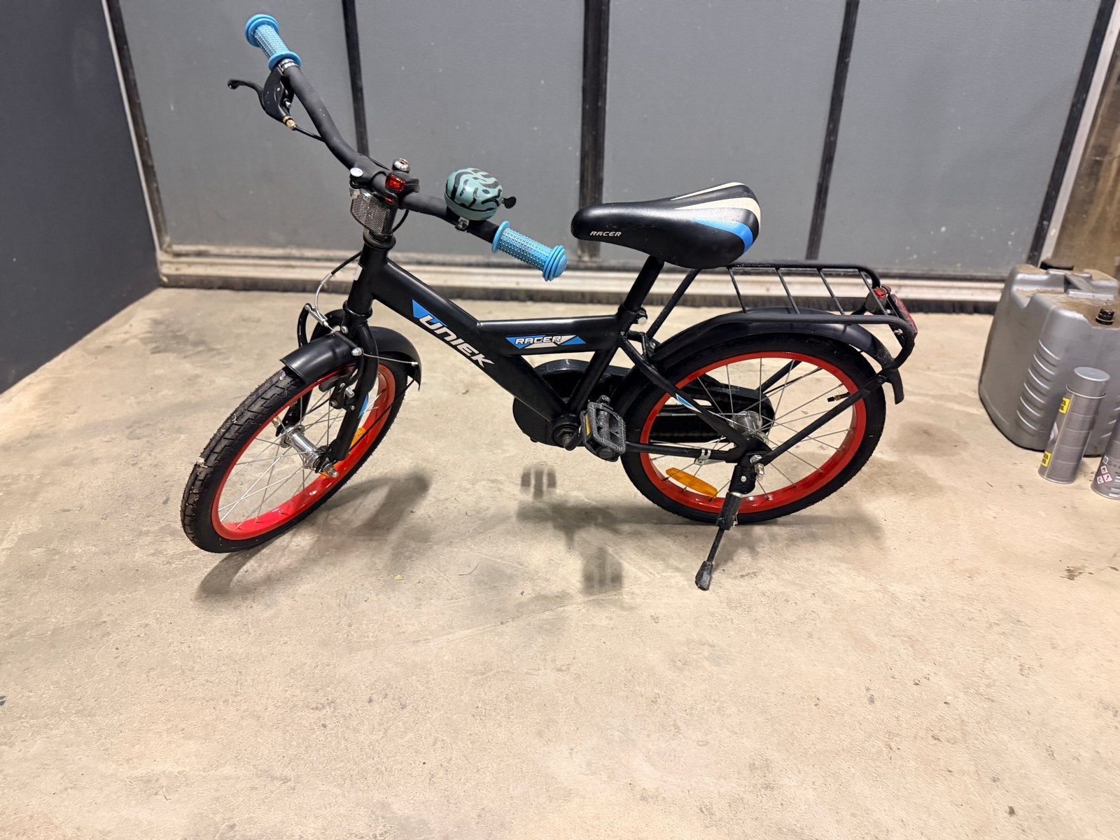 Kinderfiets - Zwart/Rood, Ophalen, Gebruikt, Terugtraprem, 16 tot 20 inch