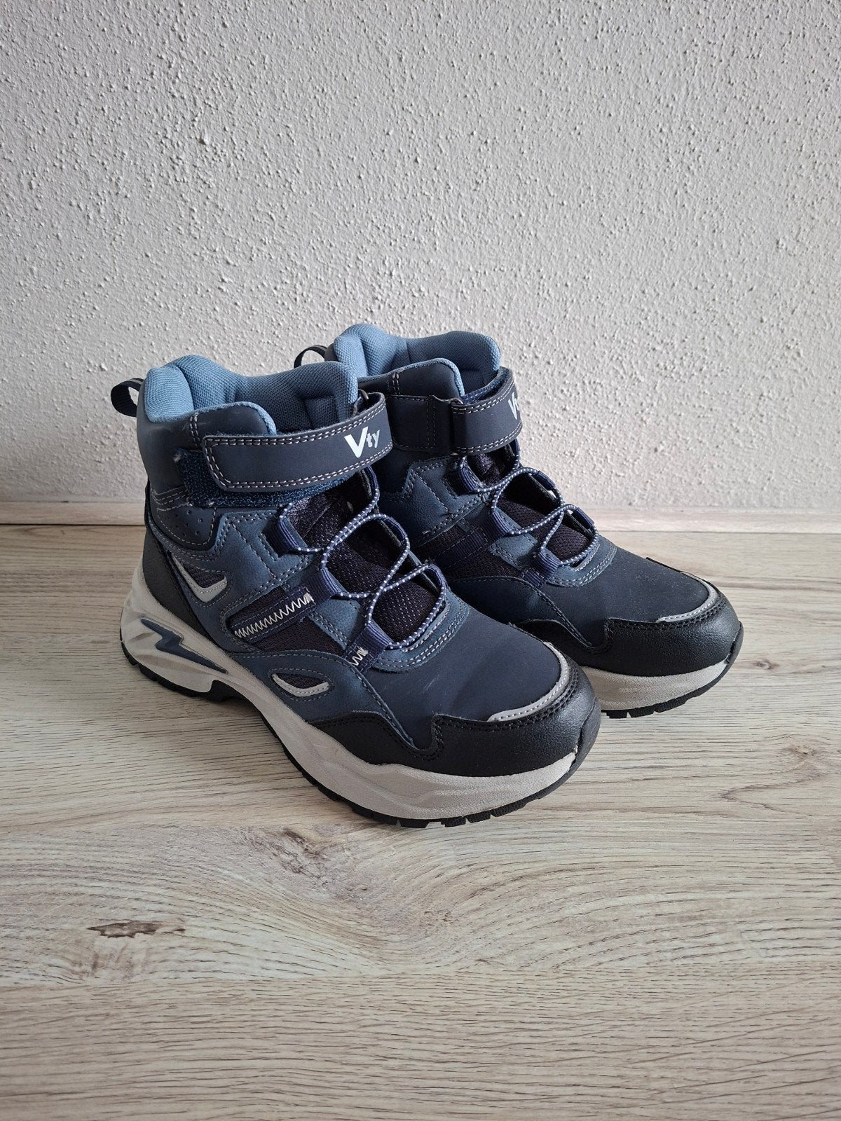 Vty Boots Maat 36 - Nieuw, Schoenen, Zo goed als nieuw, Jongen, Vty