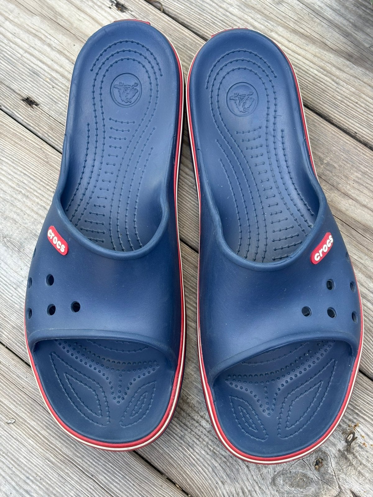 Marineblauwe Crocs badslippers, Ophalen of Verzenden, Zo goed als nieuw, Blauw, Slippers