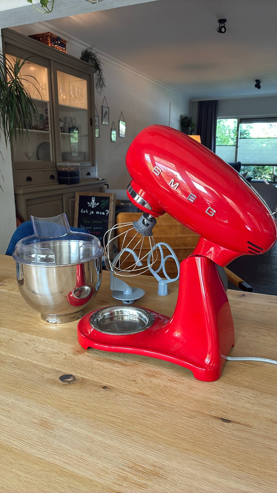 SMEG keukenmachine, Ophalen