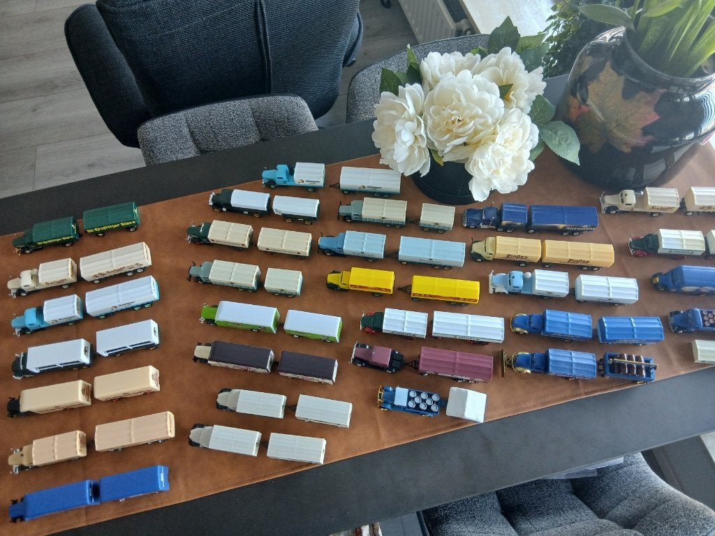 partij 30 stuks vrachtwagencombinaties 1:87, Ophalen of Verzenden, Nieuw, Bus of Vrachtwagen, Overige merken