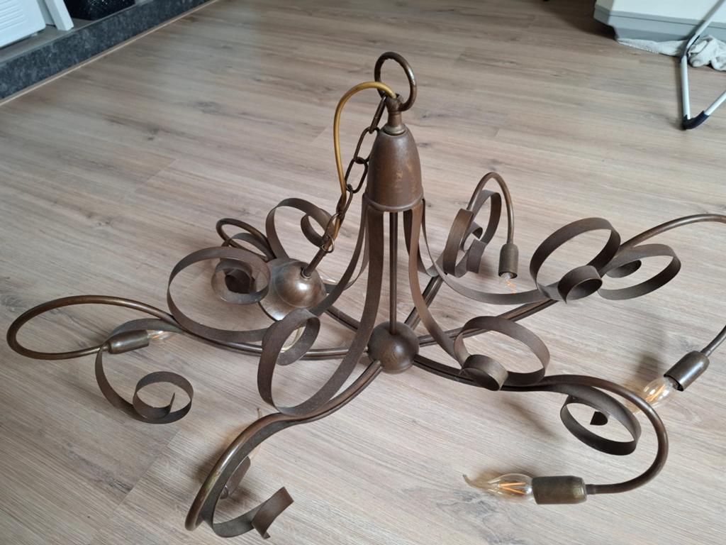 Vintage metalen kroonluchter met krullen, Ophalen