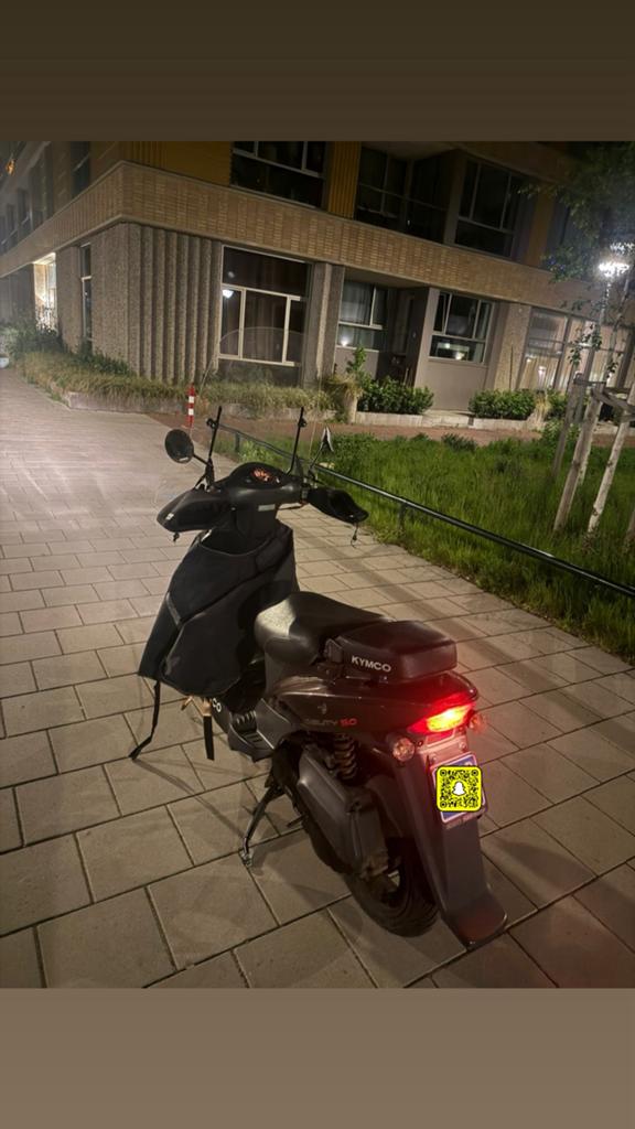 Kymco agilty 50, Ophalen of Verzenden, Zo goed als nieuw, Benzine, Overige modellen