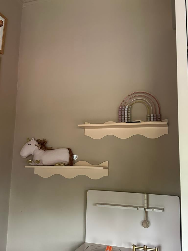 Wandplankjes zalmkleur kwantum, Ophalen, Zo goed als nieuw
