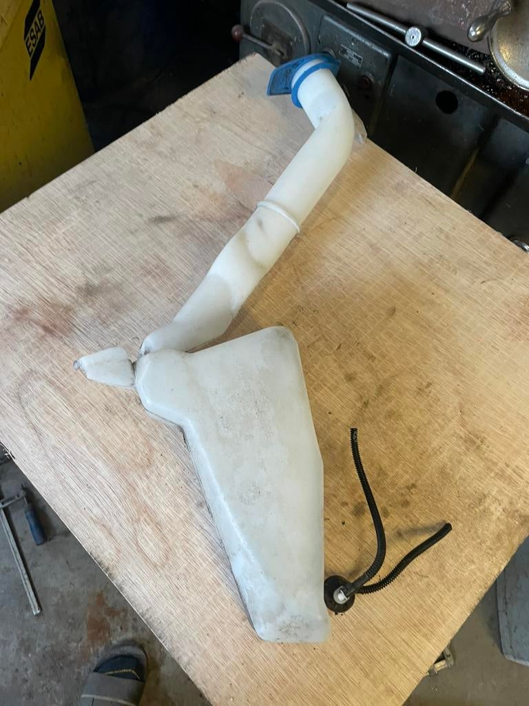Ruitensproeier polo, Auto-onderdelen, Ophalen of Verzenden, Gebruikt, Volkswagen