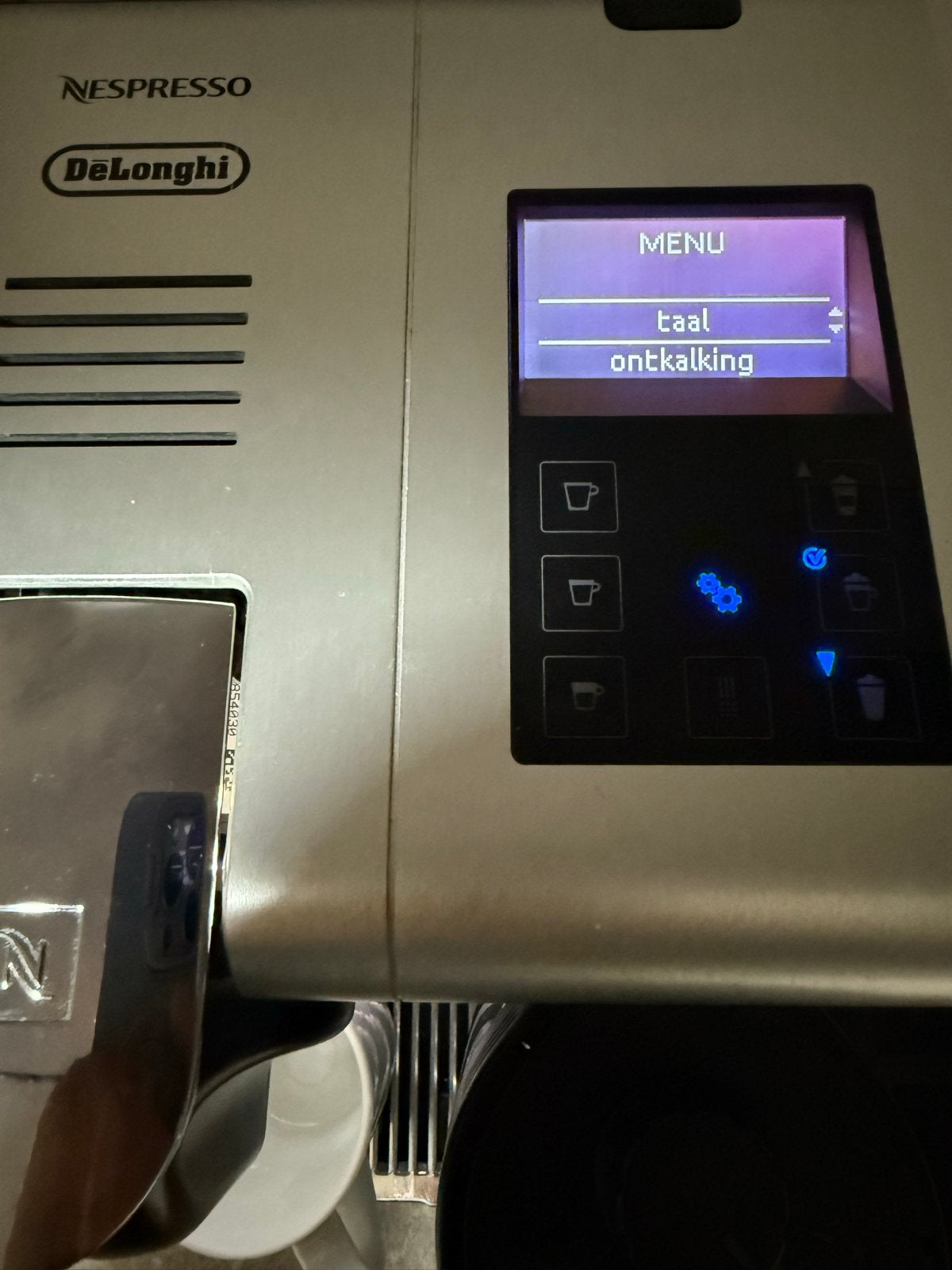 Nespresso De'Longhi Lattissima Touch Koffiemachine, Ophalen of Verzenden, Zo goed als nieuw