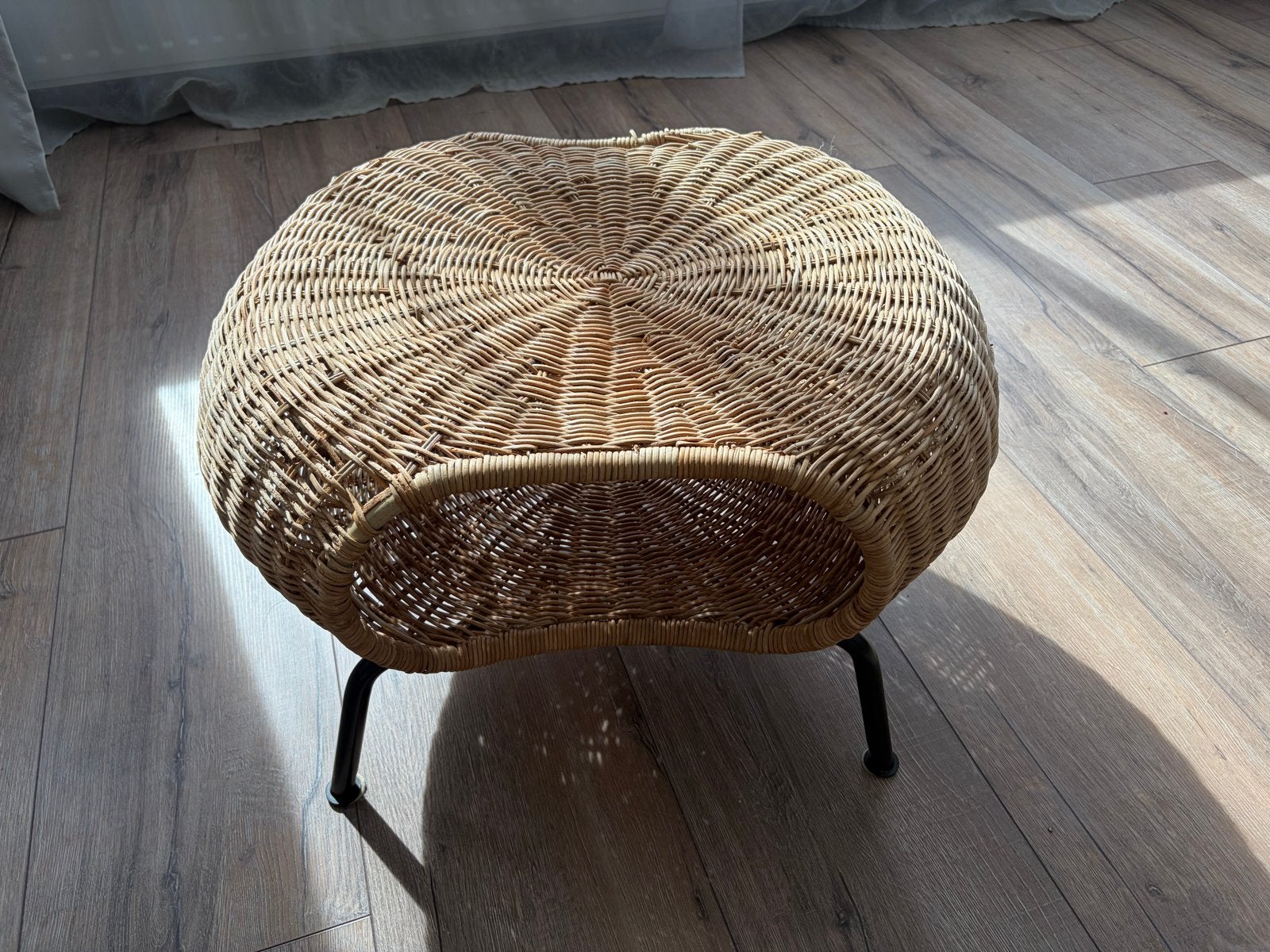 IKEA rotan voetenbankje / krukje – opknapper, Ophalen, Gebruikt, Hout