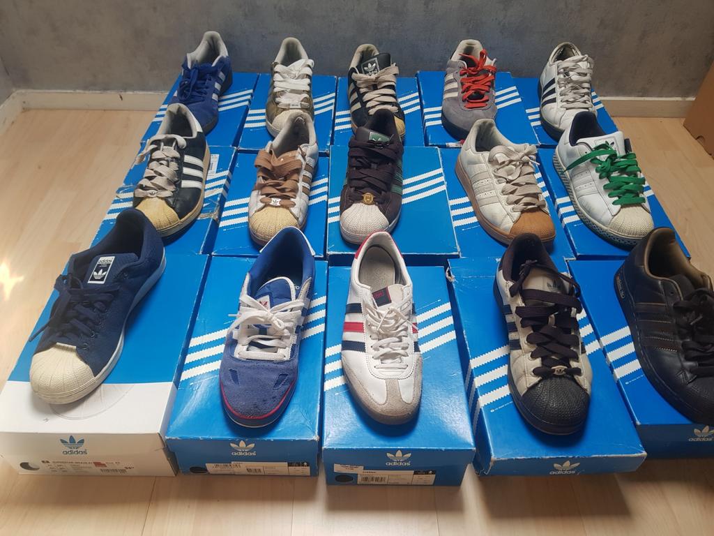 15 paar Adidas Superstar maat 44, Wit, Ophalen of Verzenden, Sneakers of Gympen, Adidas