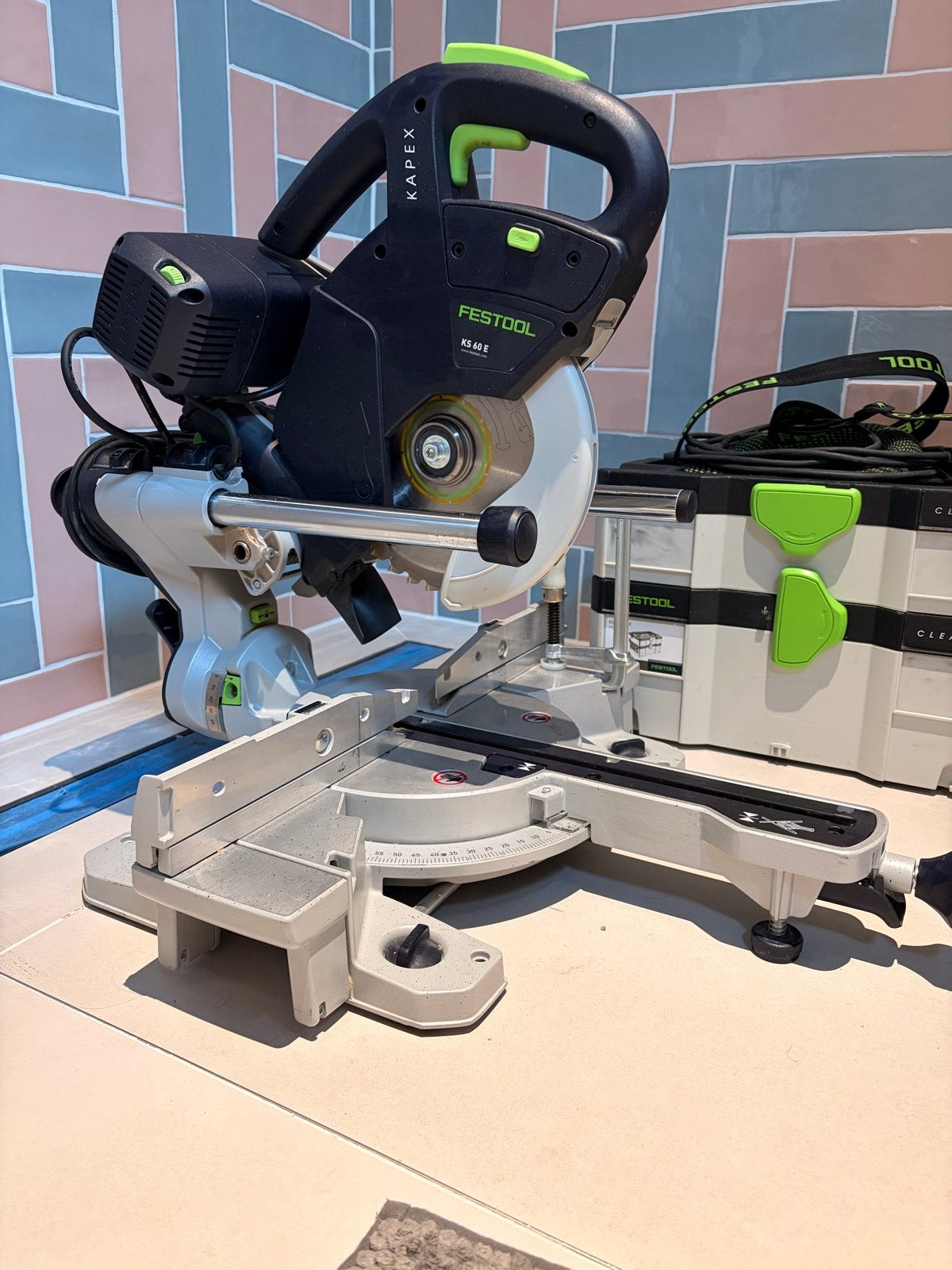 Festool KS60E afkortzaag - weinig gebruikt!!🪚👷, Ophalen, 70 mm of meer, Zo goed als nieuw, Afkortzaag