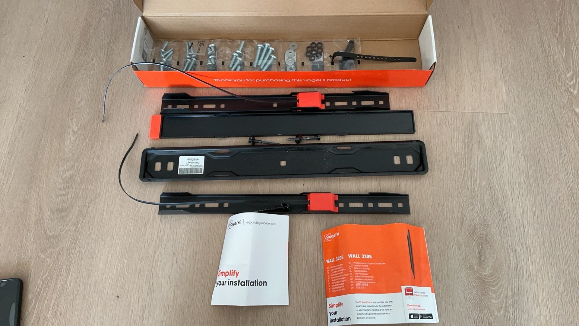 TV wand bevestiging van Vogel’s 3205, Ophalen of Verzenden, Zo goed als nieuw