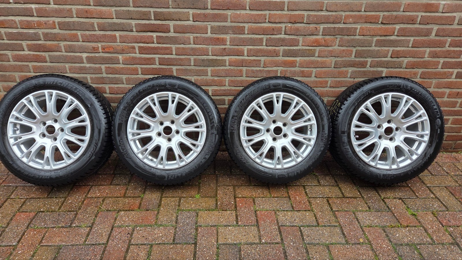 Ford velgen 215/55/r16 met nette Michelin winterbanden, Auto-onderdelen, Banden en Velgen, Ophalen, Gebruikt, Velg(en), 16 inch