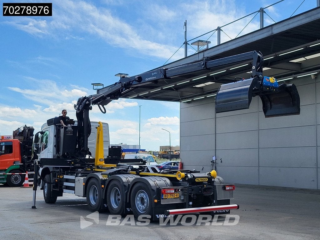 Volvo FM 460 8X4 NEW NL-Truck! Palfinger Epsilon Q200Z 95TR, Automaat, Stof, 460 pk, Euro 6