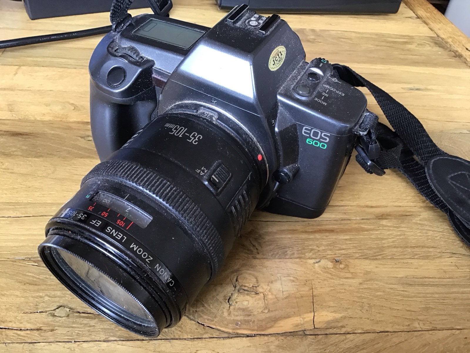 Canon EOS 600 Spiegelreflexcamera met 35-105mm lens, Audio, Tv en Foto, Fotocamera's Analoog, Ophalen of Verzenden, Gebruikt, Spiegelreflex