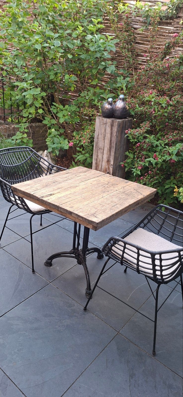 Klein tafeltje met massief eiken blad  70x70x71cm, Tuin en Terras, Tuintafels, Ophalen, Gebruikt, Vierkant, Overige materialen
