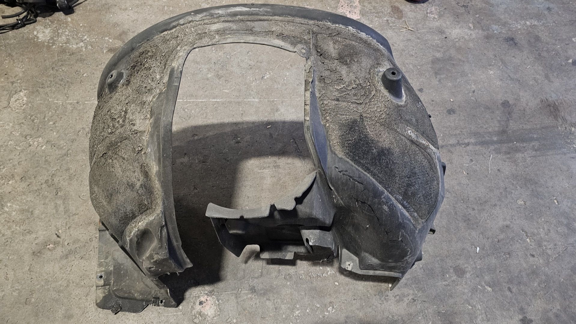 Binnenscherm modderkuip links BMW 5 serie E60 E61 5171703374, Gebruikt, -, Ophalen of Verzenden, Bumper