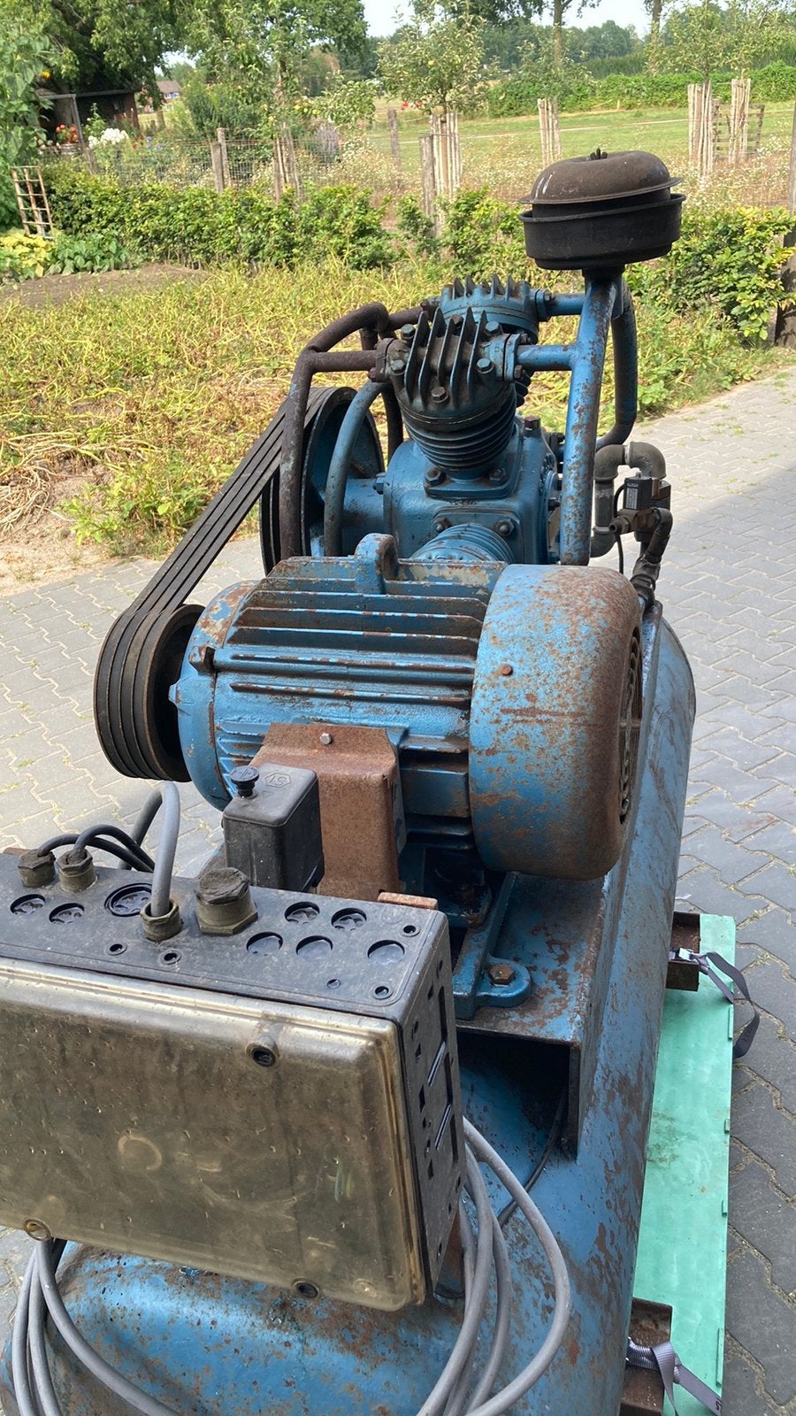 Grasso L84-1 compressor, Doe-het-zelf en Verbouw, Compressors, Ophalen, Gebruikt, 800 liter/min of meer, 10 bar of meer