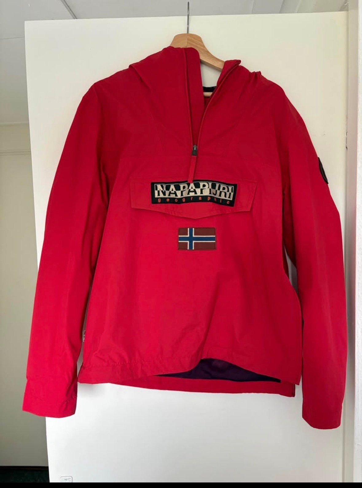 Napapijri Rainforest Summer Jas – Rood – Maat S – Z.G.A.N., Ophalen of Verzenden, Zo goed als nieuw, Maat 46 (S) of kleiner, Rood