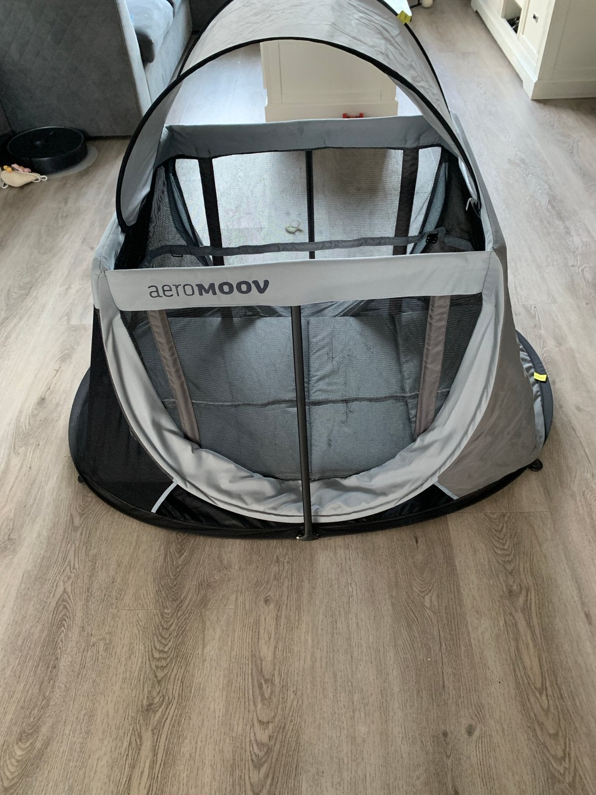 AeroMoov Pop-Up Reiswieg  Pop play and sleep grijs/zwart, Ophalen, Zo goed als nieuw, Reisbedje