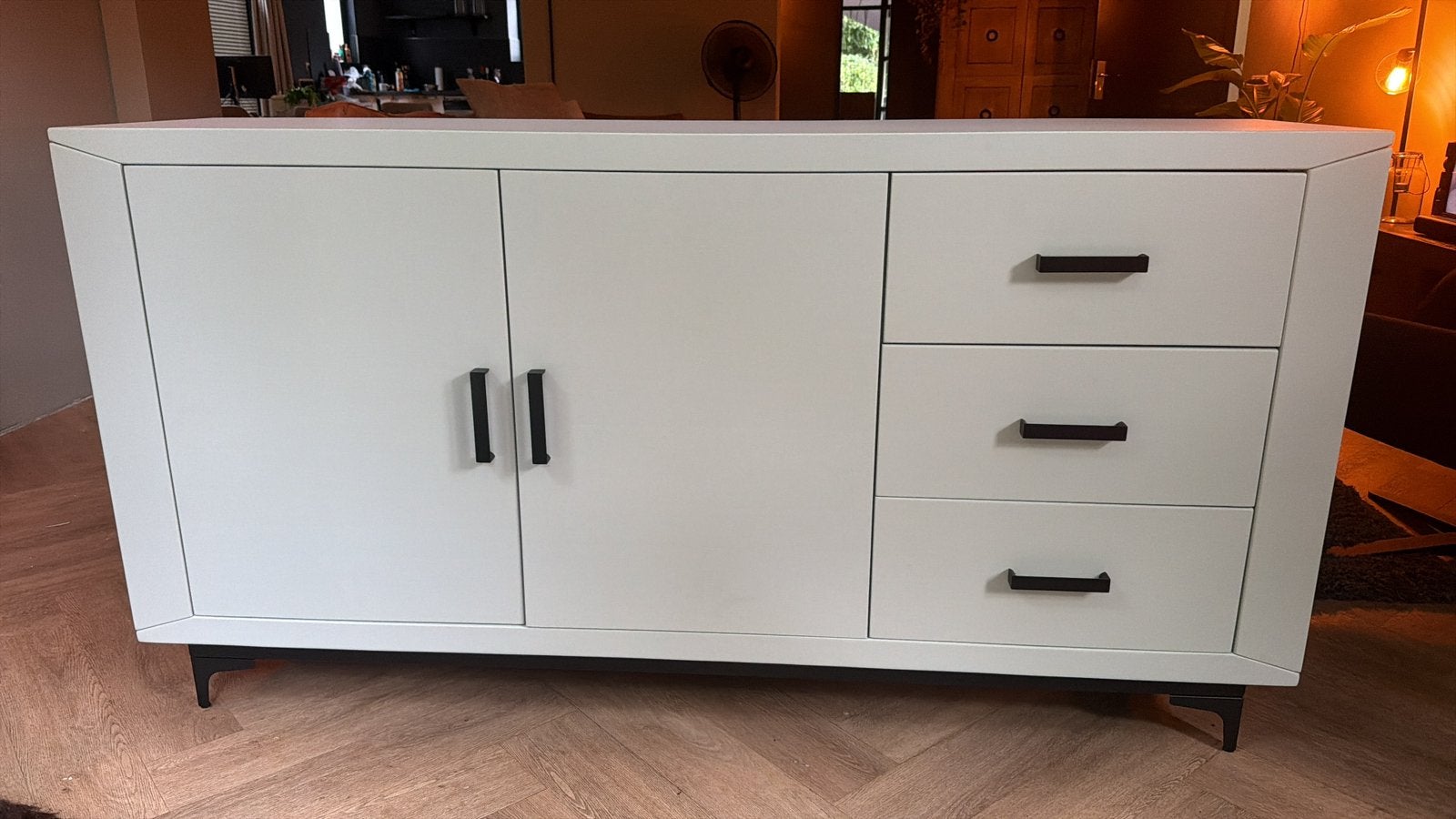 Prachtig houten dressoir – sfeervol & praktisch, Ophalen, Met deur(en), 150 tot 200 cm, Zo goed als nieuw