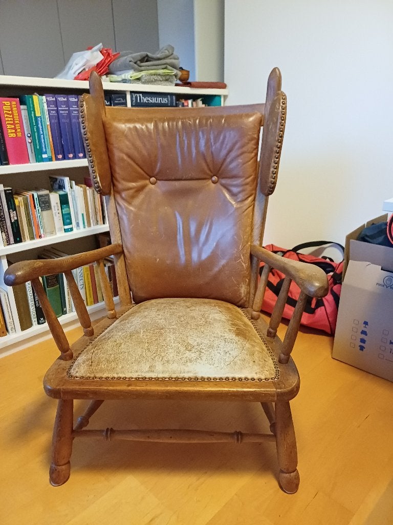 Vintage eiken oorfauteuil met leren zitting en rug, Ophalen