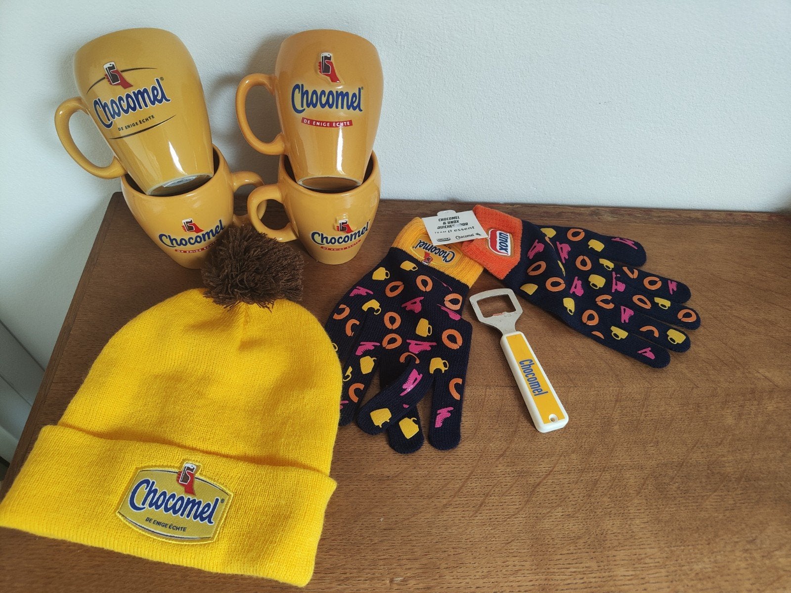 Chocomel bekers - muts- opener en handschoenen Unox, Ophalen of Verzenden, Huis en Inrichting