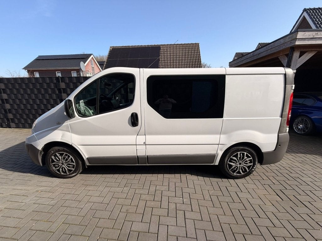 Renault Trafic 2.0 dCi T27 L1H1| WIT| ROLSTOELBUS| 4 PERS| N, Voorwielaandrijving, Stof, 4 cilinders, Renault