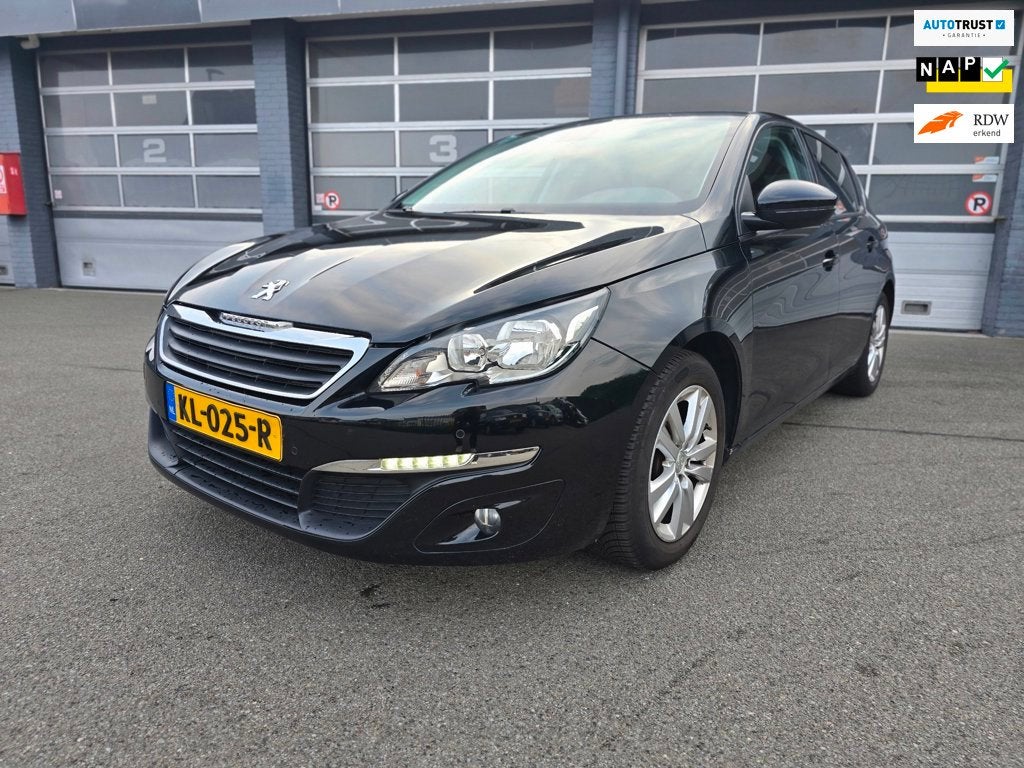 Peugeot 308 Blue Lease Executive Export|Handel, Auto's, Peugeot, Voorwielaandrijving, Stof, Gebruikt, 1199 cc