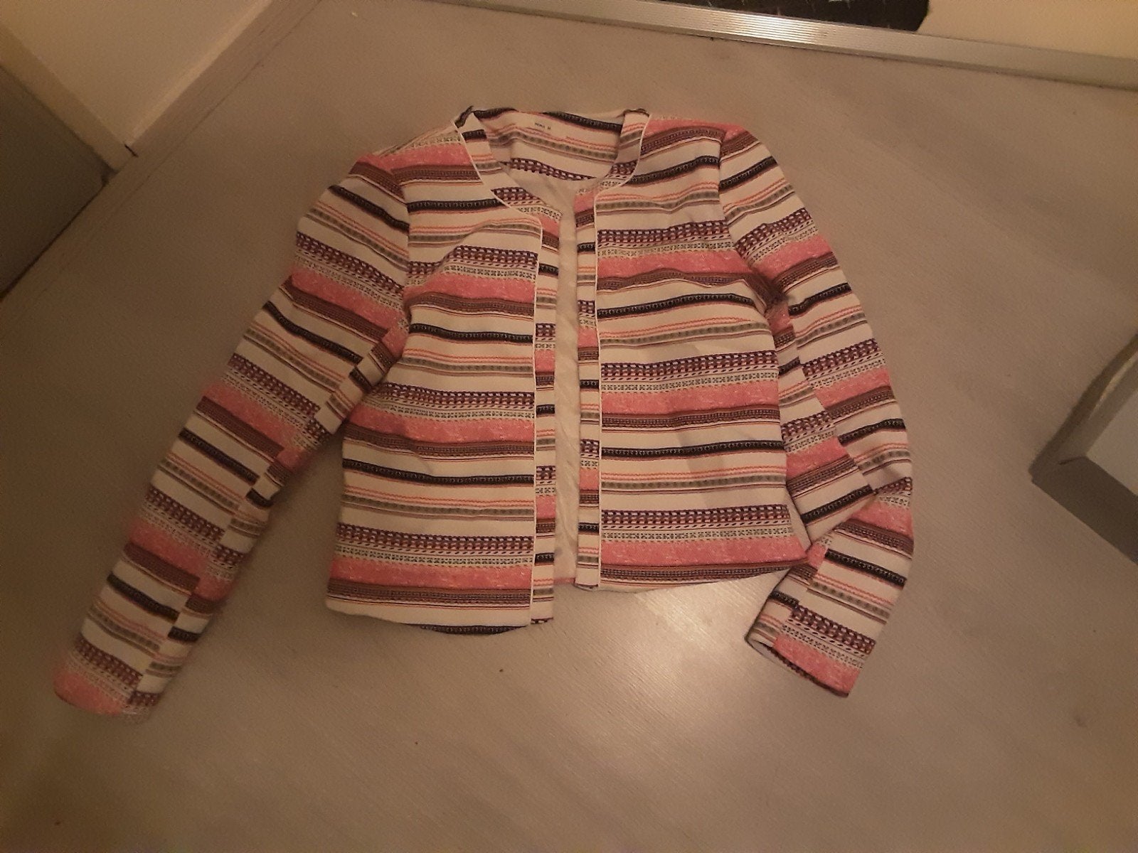 Rose wit gestreept jasje, Maat 38/40 (M), Wit, Ophalen of Verzenden, Zo goed als nieuw