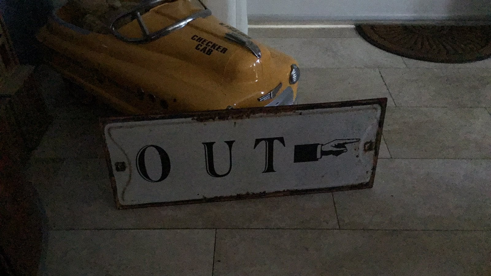 Bord met tekst  -  OUT, Ophalen of Verzenden, Zo goed als nieuw