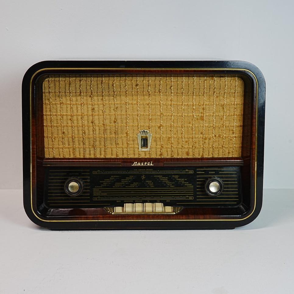 Vintage Bastei radio uit 1956. Prachtig design., Ophalen, Niet werkend, Radio