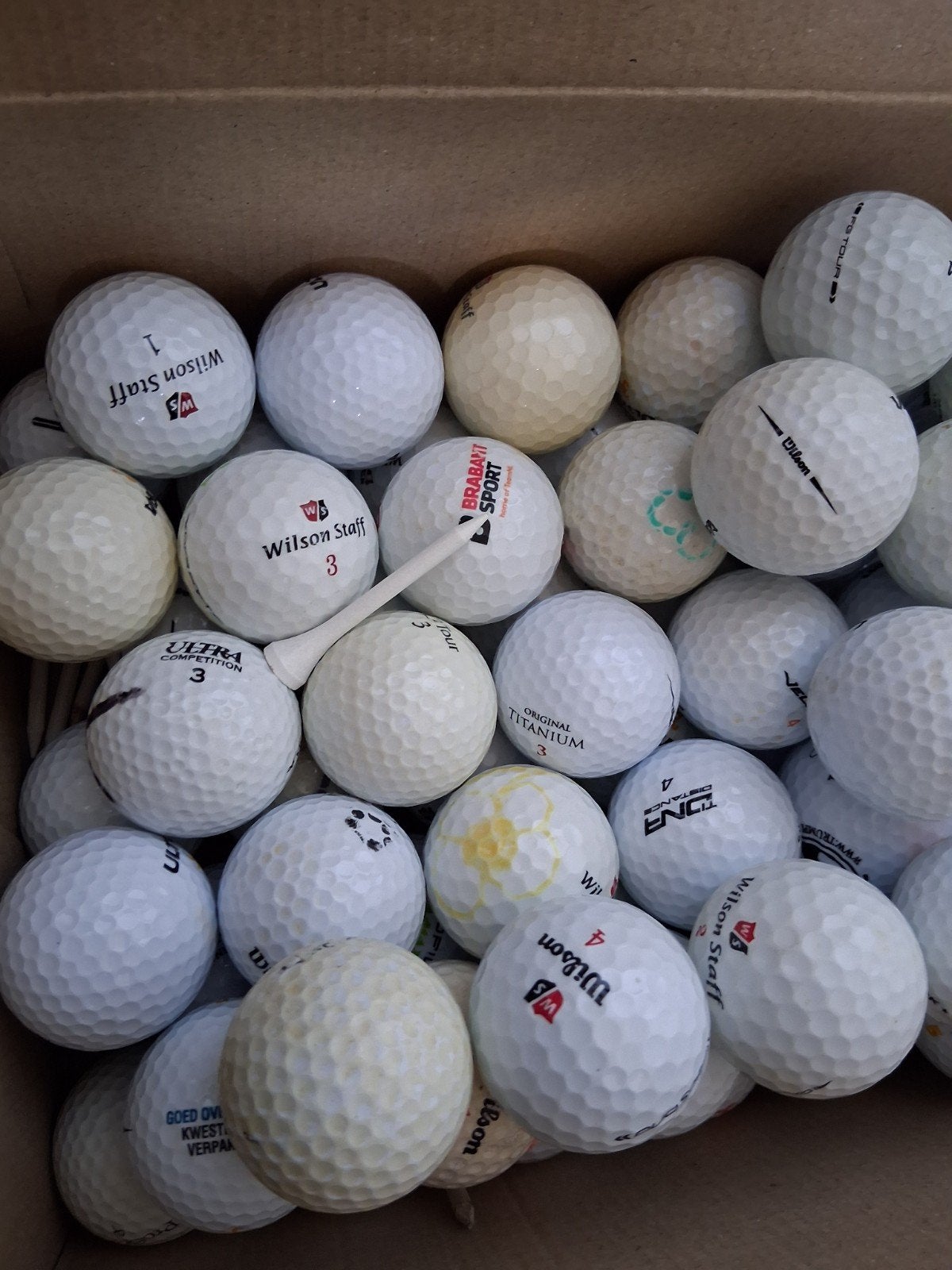50 wilson mix golfballen, Sport en Fitness, Golf, Ophalen of Verzenden, Zo goed als nieuw, Bal(len)