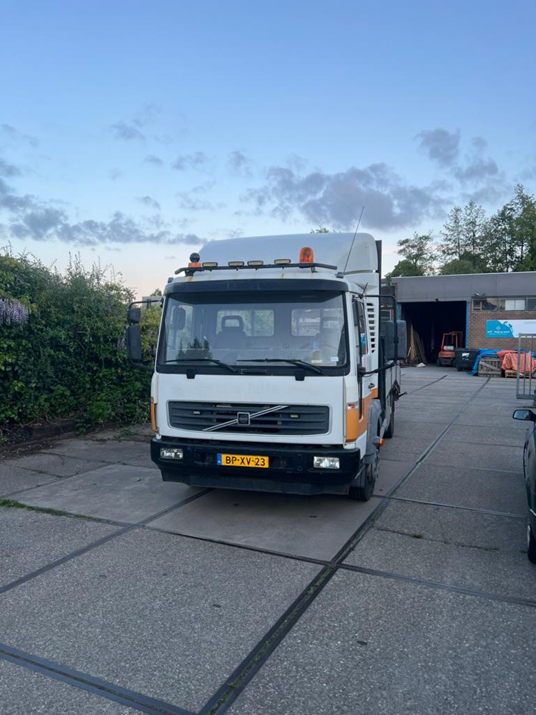 Volvo  FL612.   Oprijvrachtwagen., Auto's, Vrachtwagens, Bedrijf, Cruise Control, Volvo, Diesel, Euro 3, Handgeschakeld, Wit, Overige kleuren