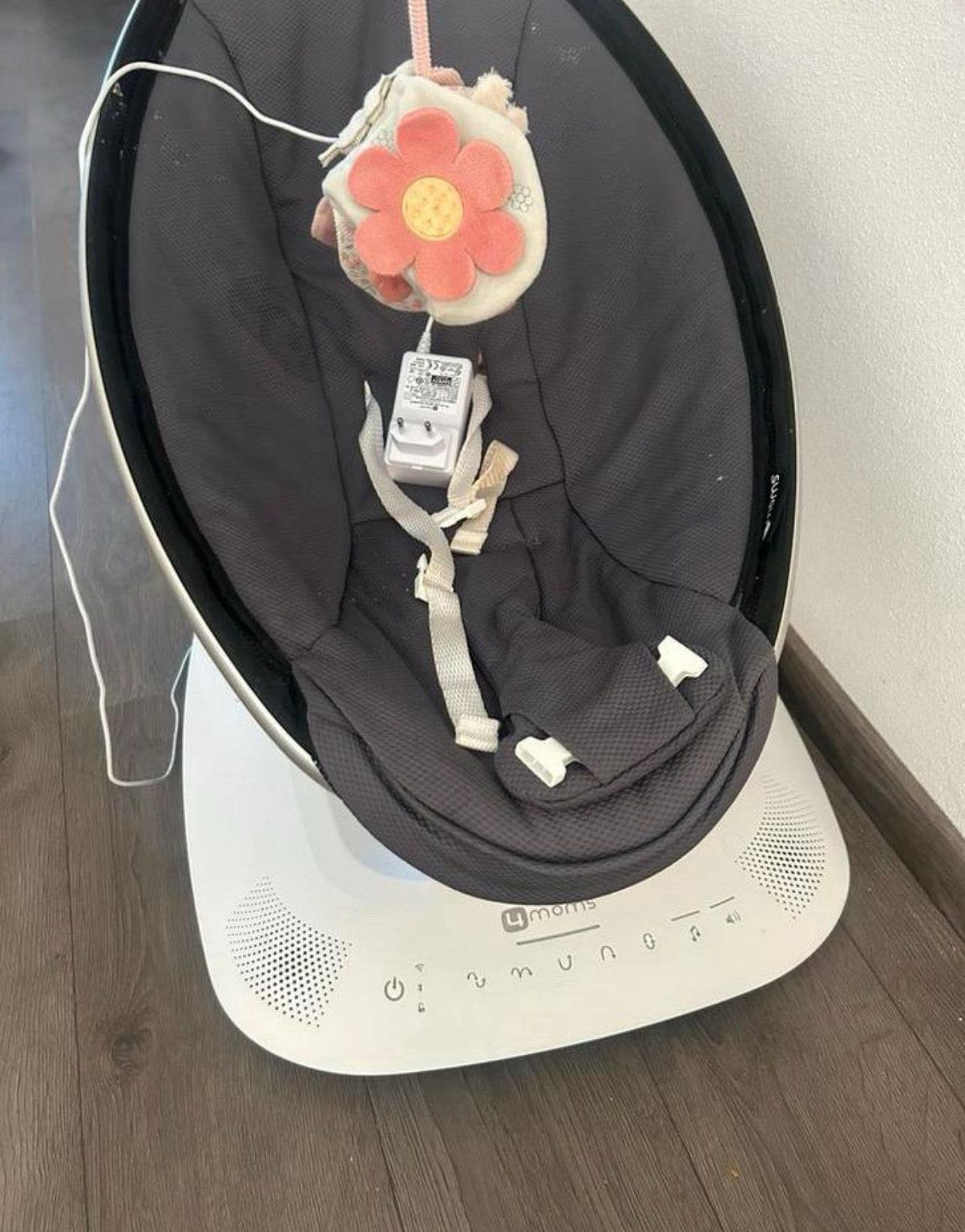 4 moms  MamaRoo  5, Ophalen, Zo goed als nieuw, Schommelstoel, Overige merken