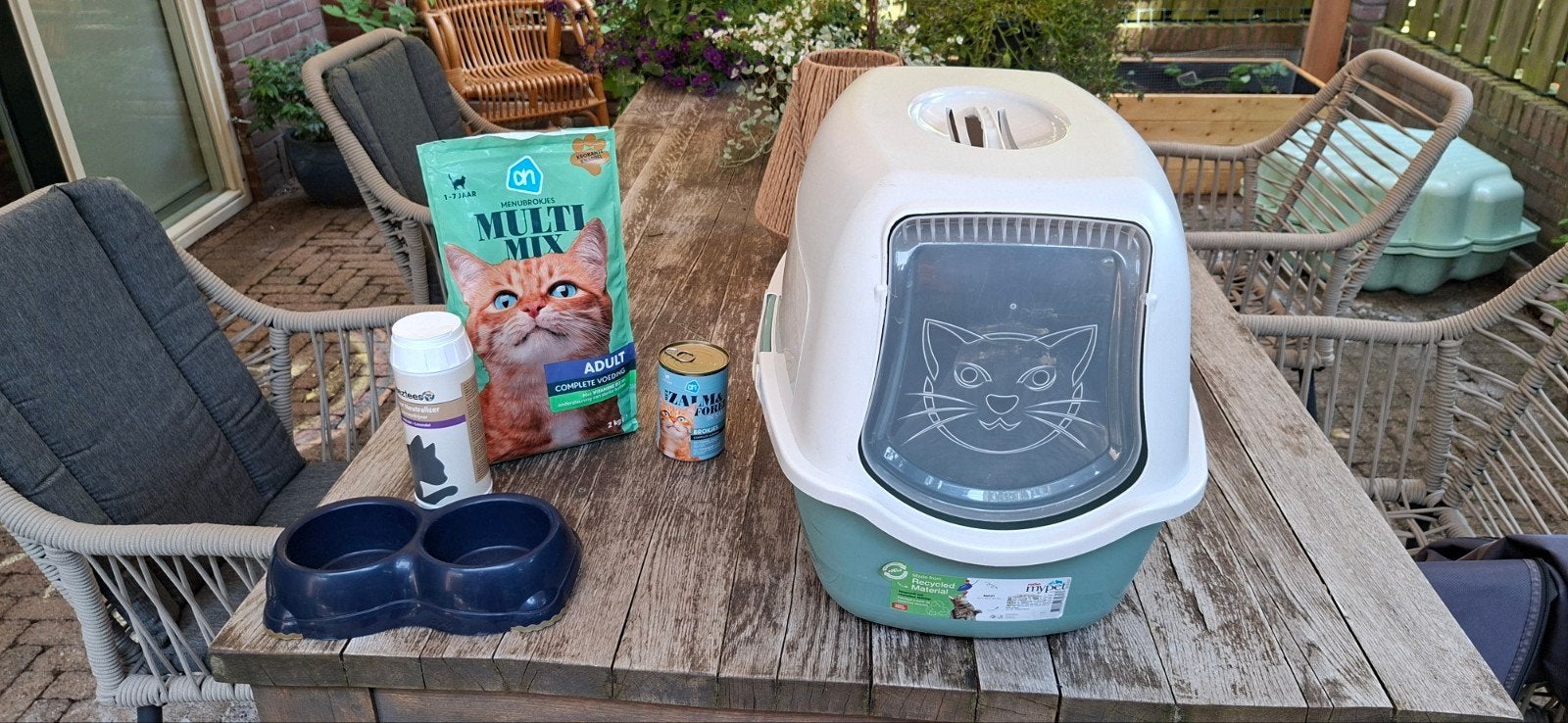 Kattenbak met toebehoren, Ophalen, Zo goed als nieuw