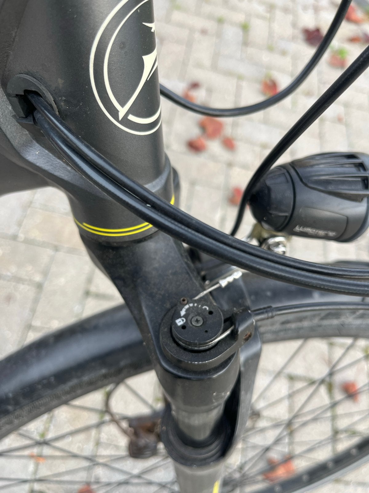 Foto 14 van Gazelle E-bike met defecte trapondersteuning, 2 accu's