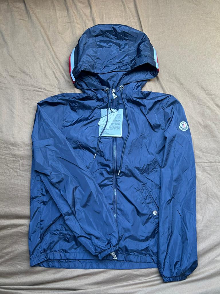 Moncler windbreaker, Ophalen of Verzenden, Nieuw, Maat 46 (S) of kleiner, Blauw