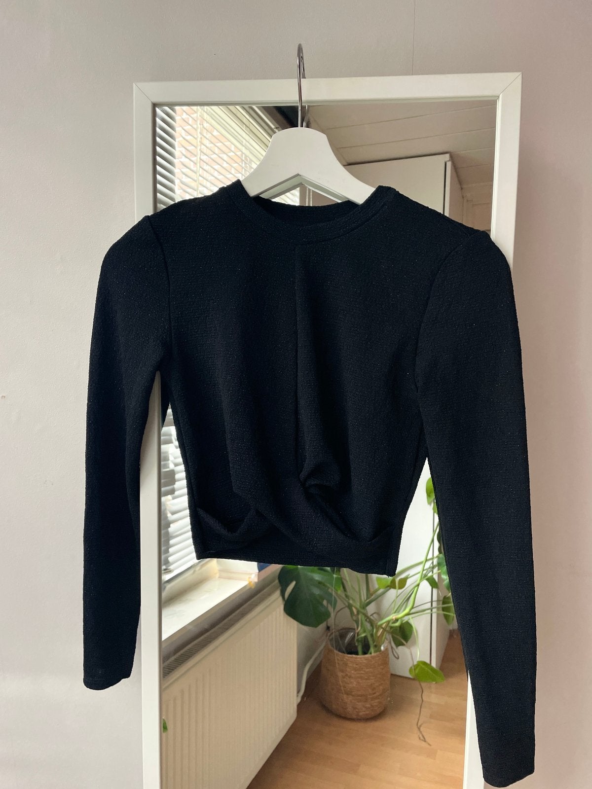 H&M cropped glitter top, Kleding | Dames, Verzenden, Zo goed als nieuw, Lange mouw