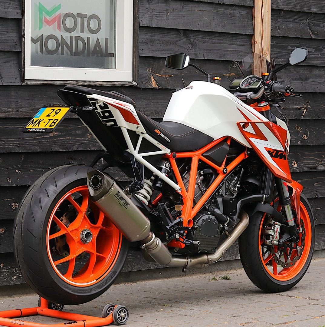 KTM 1290 SUPER DUKE R Special Edition (bj 2016)  Akrapovic, 2 cilinders, KTM, Motorrijbewijs A, Bedrijf